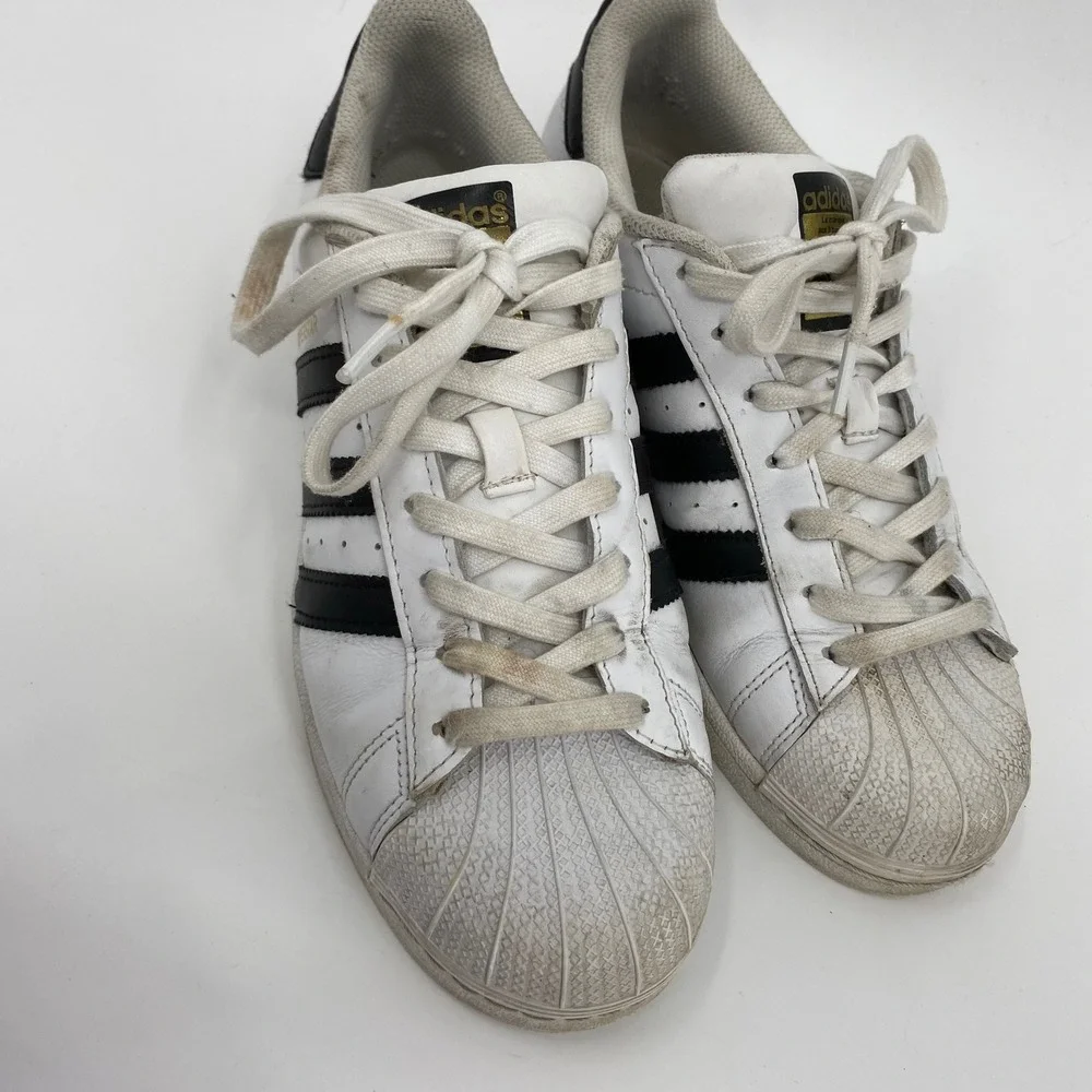 adidas iconic keywords item